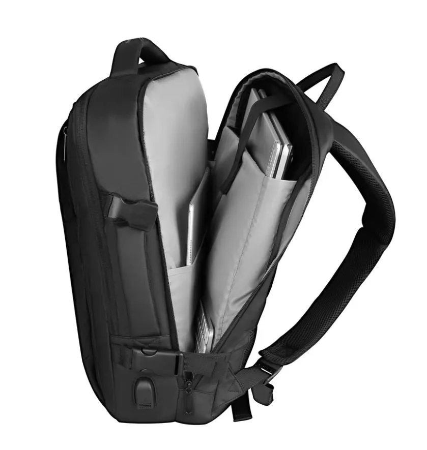 AVIATOR: Spacious High-Quality Waterproof Backpack