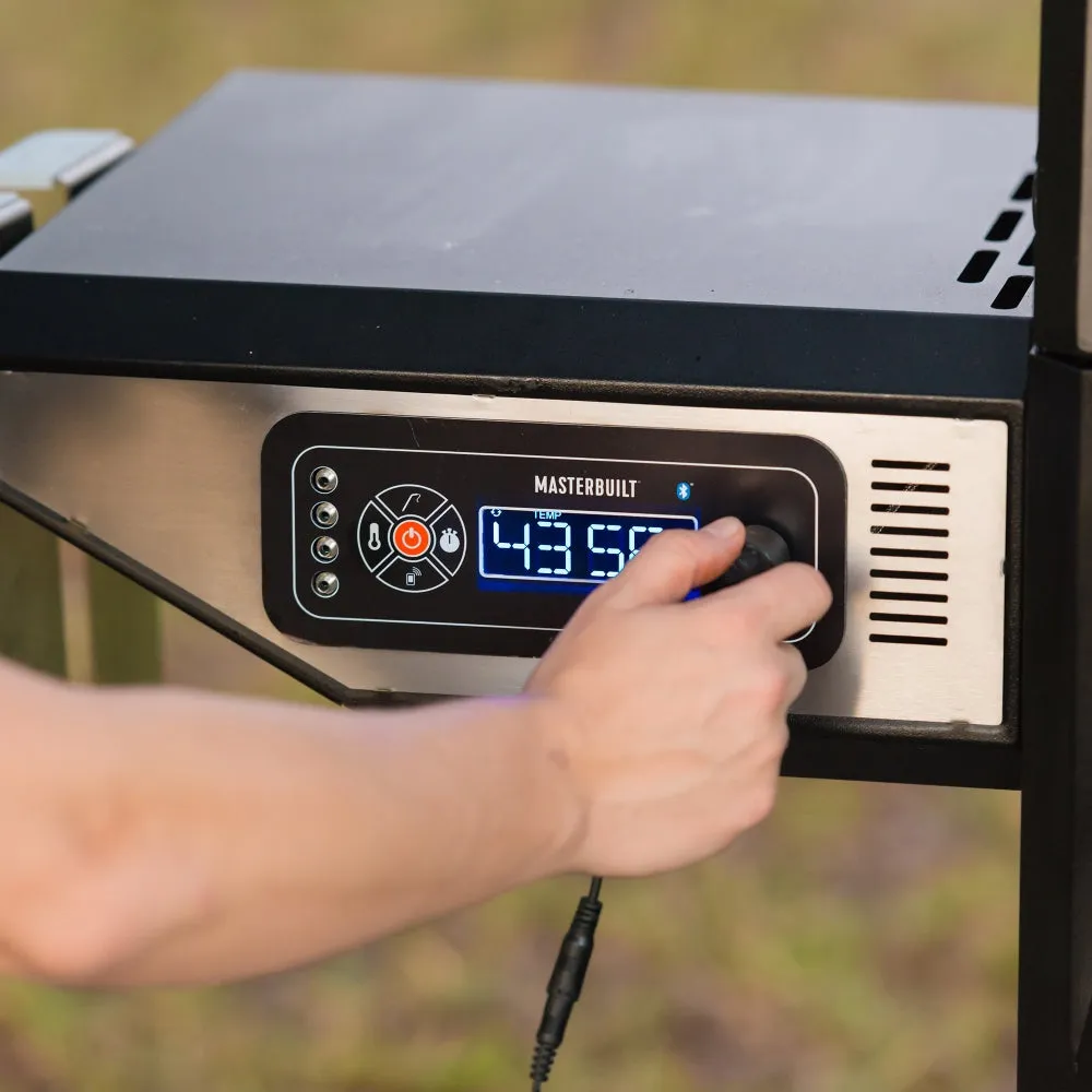 Masterbuilt Gravity Series 560 Digital Charcoal BBQ   Smoker
