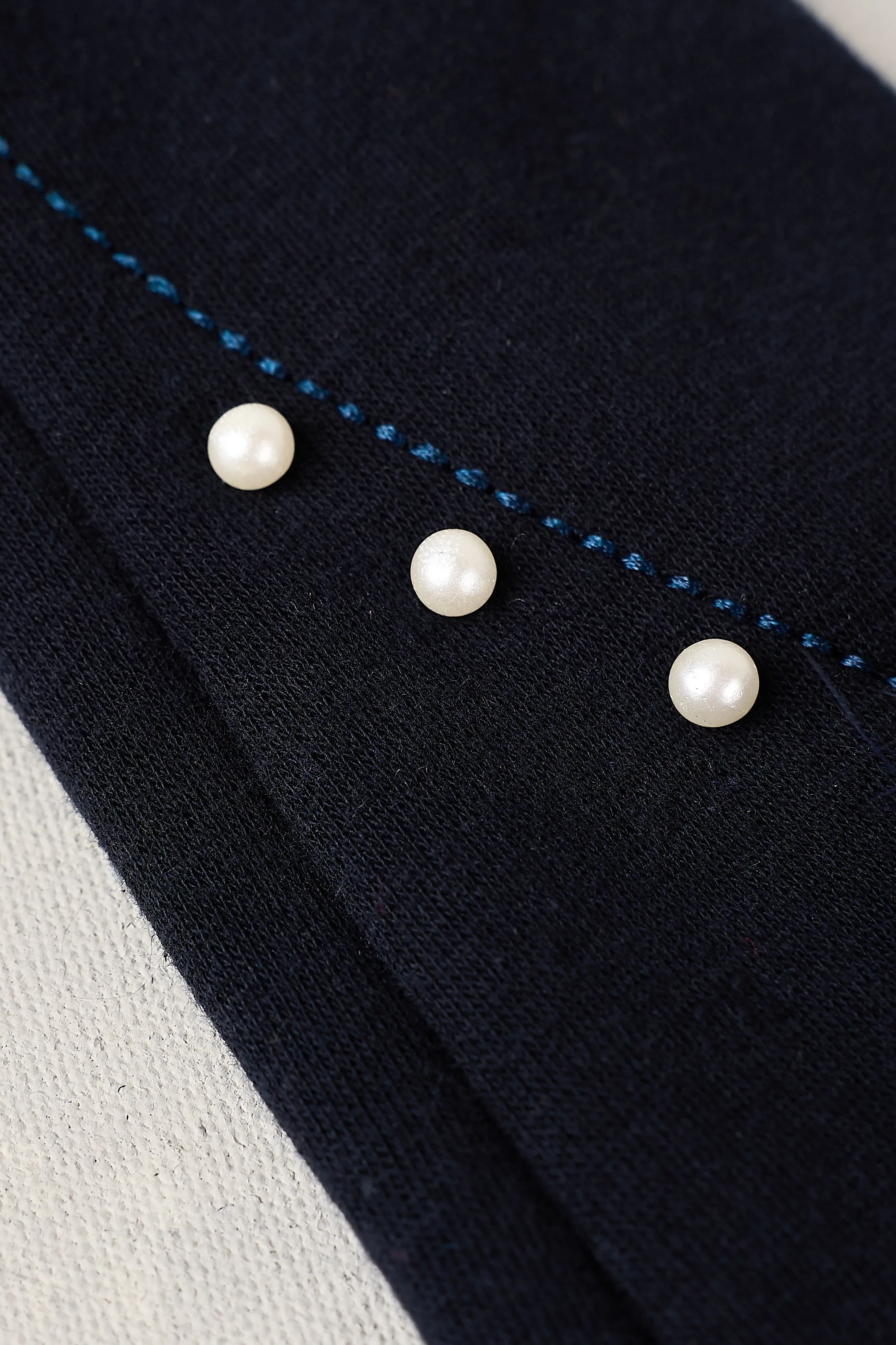 Pearl Trim Pom Gloves - Navy