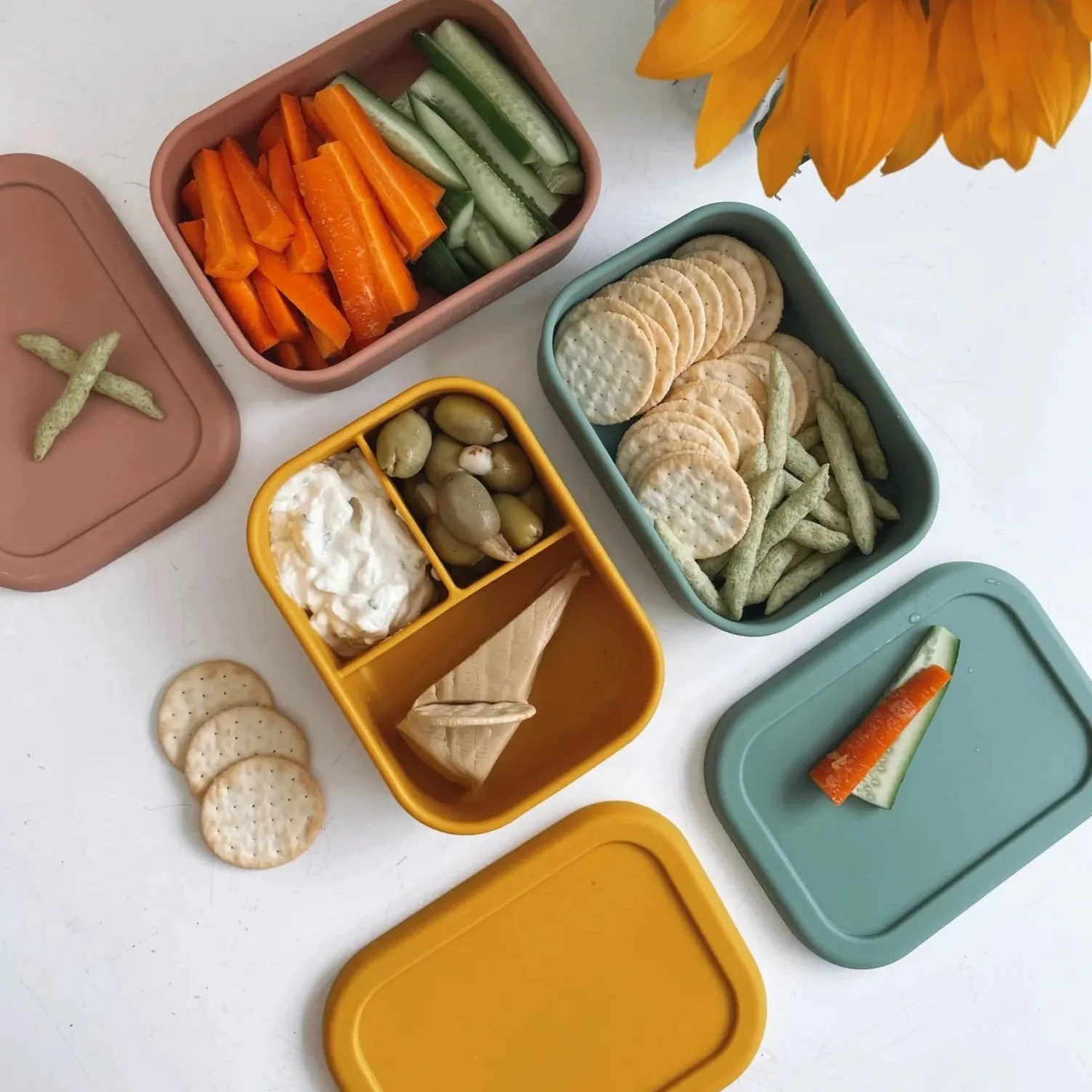 The Zero Waste People Silicone Snackbox - Sage